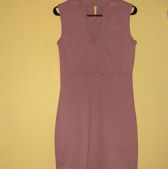 Dress - Picture 1 of 2